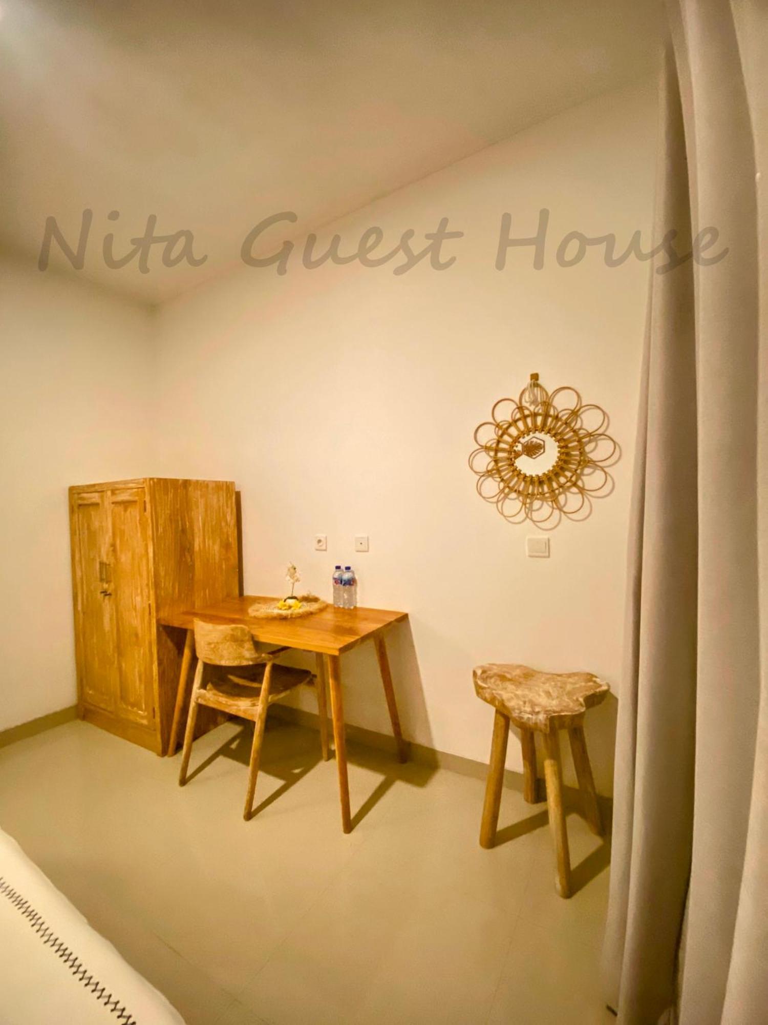 Nita Guest House Bali Canggu Exterior foto