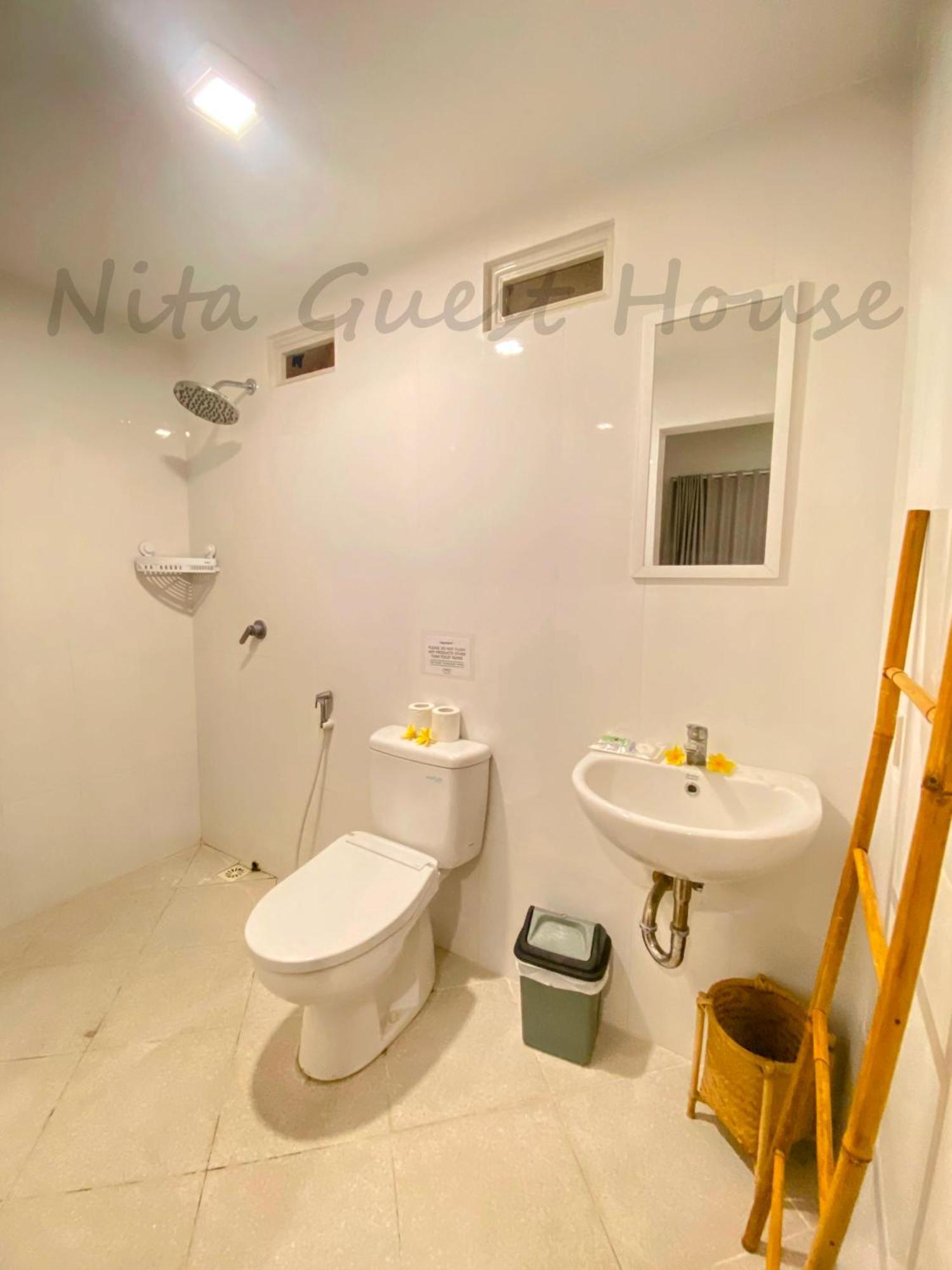 Nita Guest House Bali Canggu Exterior foto